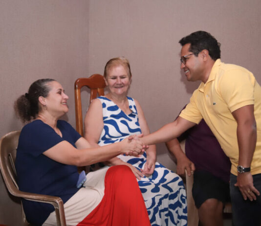 Pé no Bairro: moradores do Residencial Oliveira cobram obras de asfalto ao presidente Papy – Câmara Municipal de Campo Grande Pé no Bairro: moradores do Residencial Oliveira cobram obras de asfalto ao presidente Papy - Câmara Municipal de Campo Grande