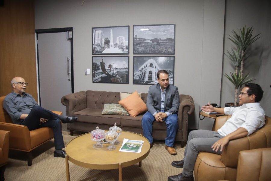 Presidente da Câmara debate com Associação Comercial melhorias em leis Presidente da Câmara debate com Associação Comercial melhorias em leis para atrair investimentos - Câmara Municipal de Campo Grande