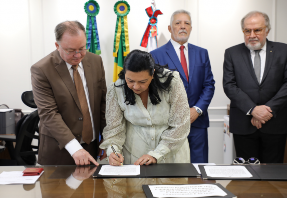 Sandra Artioli é empossada como desembargadora do TJMS Imagem notícia Sandra Artioli é empossada como desembargadora do TJMS
