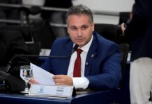 Vereador Leinha apresenta novas indicações para melhorias em bairros de Campo Grande – Câmara Municipal de Campo Grande Vereador Leinha apresenta novas indicações para melhorias em bairros de Campo Grande - Câmara Municipal de Campo Grande