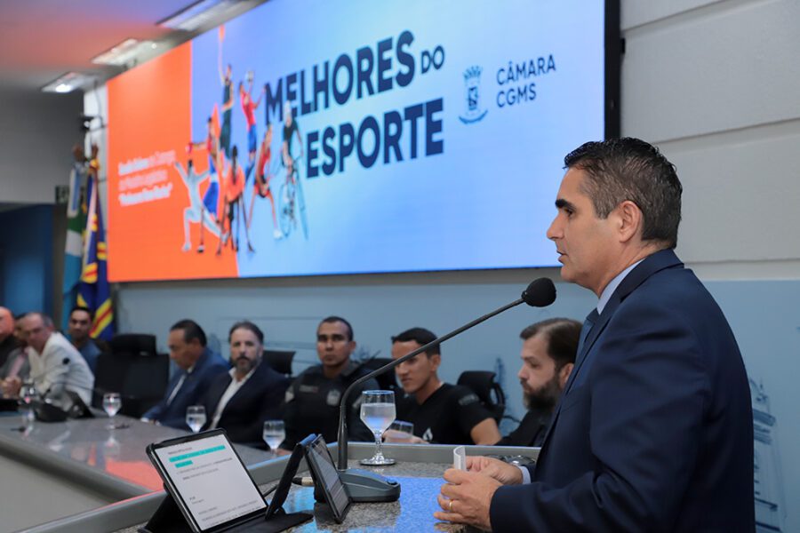 Melhores do esporte são homenageados pelos vereadores na Câmara - Melhores do esporte são homenageados pelos vereadores na Câmara - Câmara Municipal de Campo Grande