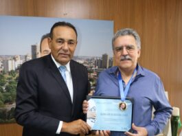 Vereador Carlão concede Medalha Legislativa “William Maksoud” ao Médico Silvio Luis Lemos por relevantes serviços em Campo Grande – Câmara Municipal de Campo Grande Vereador Carlão concede Medalha Legislativa "William Maksoud" ao Médico Silvio Luis Lemos por relevantes serviços em Campo Grande - Câmara Municipal de Campo Grande