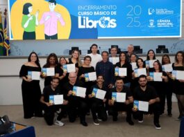 Vereador Marquinhos Trad participa da formatura da Turma de Libras 2025 da Câmara Municipal e reforça compromisso com políticas de inclusão – Câmara Municipal de Campo Grande Vereador Marquinhos Trad participa da formatura da Turma de Libras 2025 da Câmara Municipal e reforça compromisso com políticas de inclusão - Câmara Municipal de Campo Grande