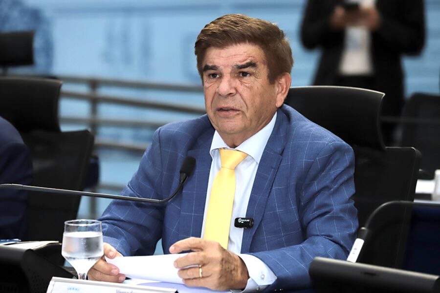 Vereador Veterinário Francisco alerta para proibição de fogos com estampido Vereador Veterinário Francisco alerta para proibição de fogos com estampido em Campo Grande - Câmara Municipal de Campo Grande