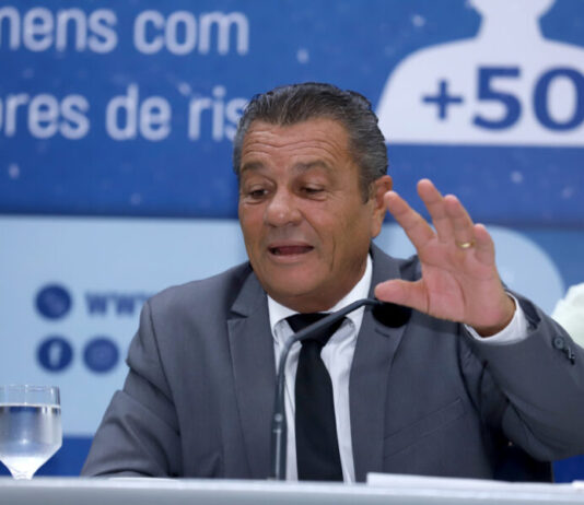 Vereador Delei cobra urgência no tapa-buracos e motoristas reclamam de prejuízos nos bairros – Câmara Municipal de Campo Grande Vereador Delei cobra urgência no tapa-buracos e motoristas reclamam de prejuízos nos bairros - Câmara Municipal de Campo Grande