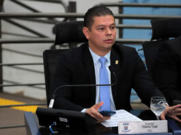 Vereador Otávio Trad vota a favor do projeto que suspende aumento da taxa de lixo e ressalta trabalho do Legislativo – Câmara Municipal de Campo Grande Vereador Otávio Trad vota a favor do projeto que suspende aumento da taxa de lixo e ressalta trabalho do Legislativo - Câmara Municipal de Campo Grande