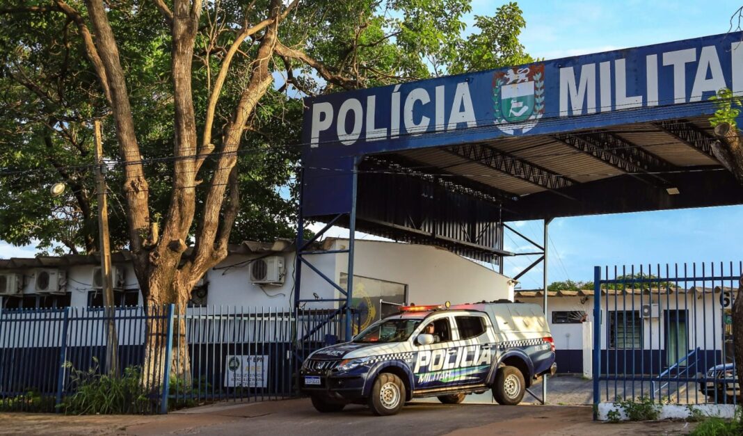 Polícia Militar identifica autores e recupera produtos furtados de farmácia em Corumbá.