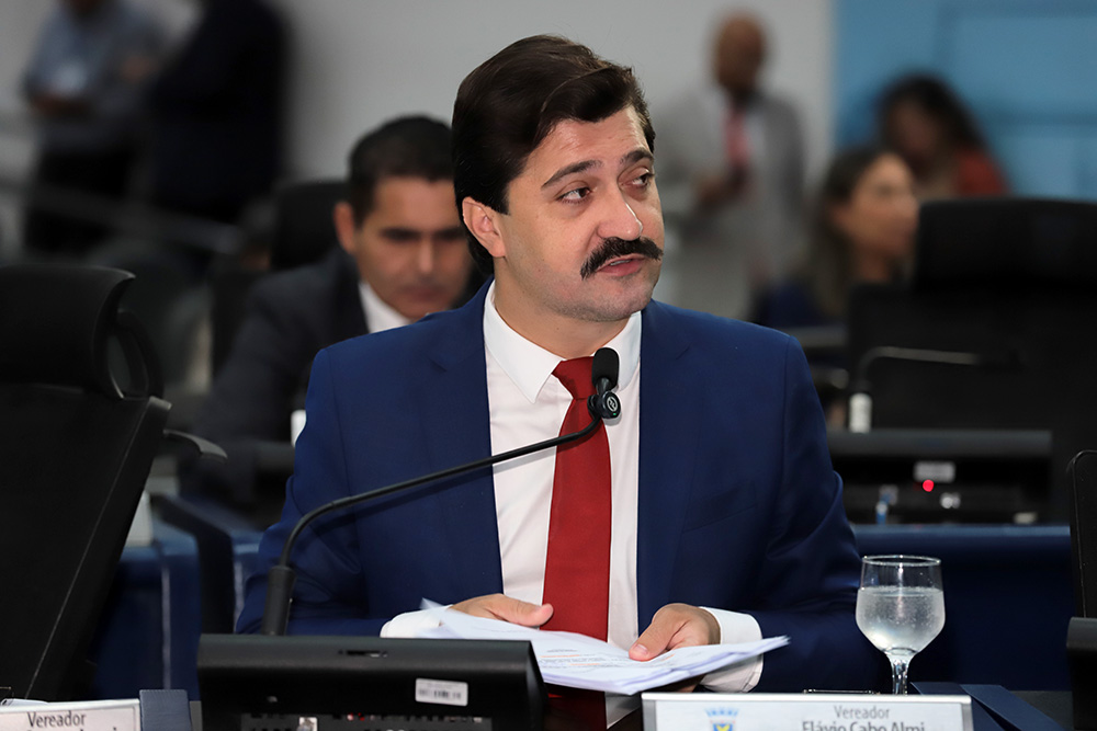 Após veto do Executivo, vereador Flávio Cabo Almi sustenta legalidade Após veto do Executivo, vereador Flávio Cabo Almi sustenta legalidade de projeto que identifica áreas públicas - Câmara Municipal de Campo Grande