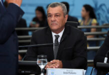 Campo Grande recebe 7.878 doses de vacina contra a dengue; vereador Delei reforça importância da imunização e combate ao mosquito – Câmara Municipal de Campo Grande Campo Grande recebe 7.878 doses de vacina contra a dengue; vereador Delei reforça importância da imunização e combate ao mosquito - Câmara Municipal de Campo Grande