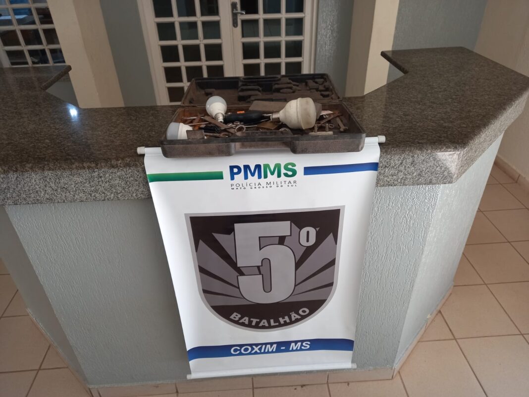 Polícia Militar recupera prende autores de furto recupera ferramentas furtadas Coxim