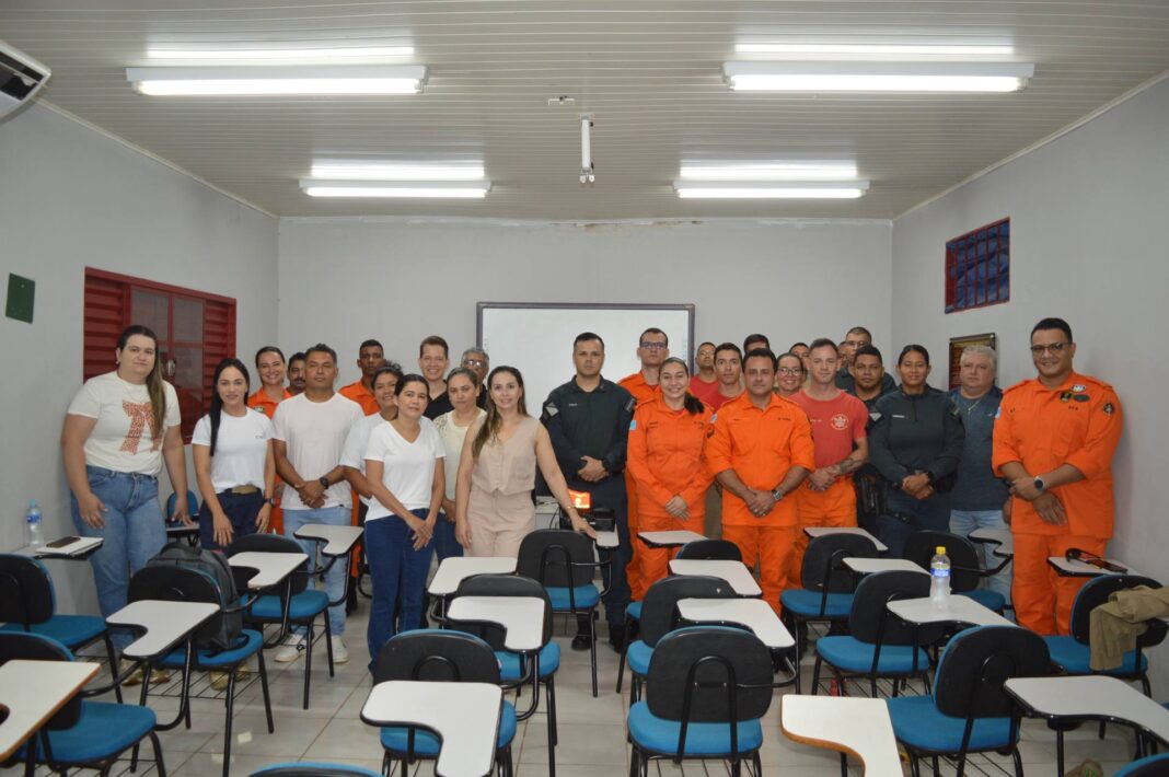 Policiais militares, bombeiros militares e civis iniciam curso sobre intervenção em crises psiquiátricas e ocorrências de suicídio em Coxim
