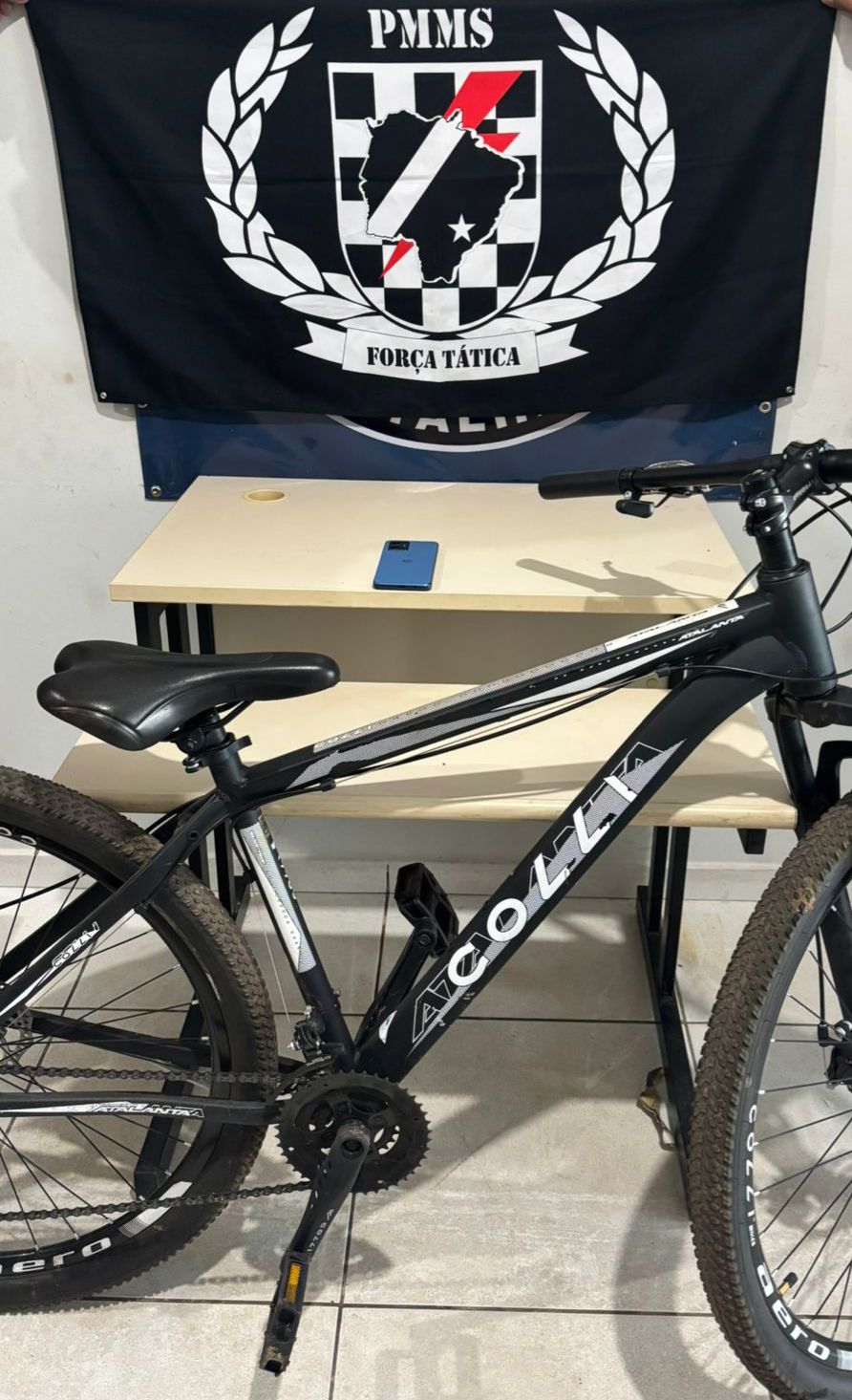 Polícia Militar em Três Lagoas realiza apreensão de um autor Polícia Militar em Três Lagoas realiza apreensão de um autor de roubo e recupera bens