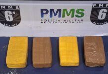 Polícia Militar apreende mais de 4 kg de droga durante fiscalização na BR-262. Polícia Militar apreende mais de 4 kg de droga durante fiscalização na BR-262.
