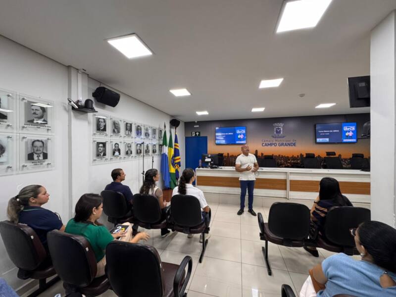 Ronilço Guerreiro ressalta empatia e inclusão na abertura da 4ª Ronilço Guerreiro ressalta empatia e inclusão na abertura da 4ª edição do curso de Libras da Câmara - Câmara Municipal de Campo Grande