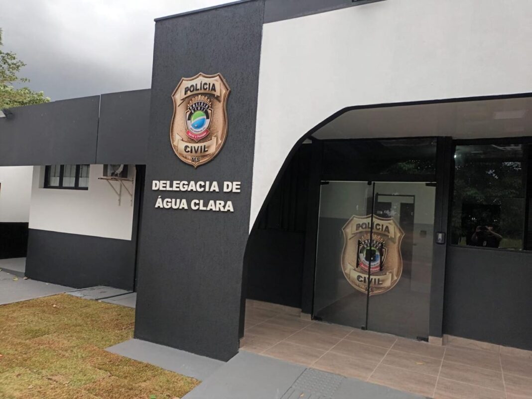 Polícia Civil prende homem em flagrante por ameaça e posse irregular de arma de fogo em Água Clara