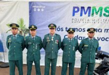 Policiais Militares de Coxim são agraciados com a Medalha Tiradentes Policiais Militares de Coxim são agraciados com a Medalha Tiradentes