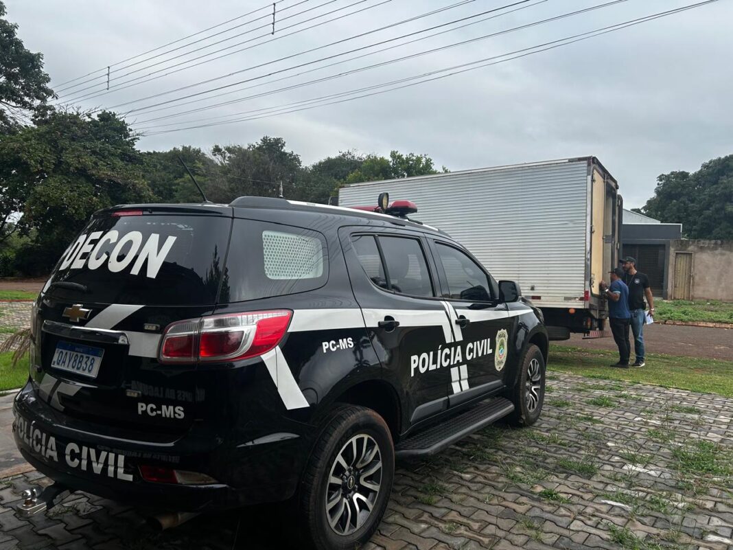 Força-tarefa apreende 1,5 tonelada de carne imprópria que seria fornecida em merenda escolar, em municípios do MS