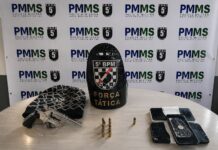 Polícias agem rapidamente, desarticulam e prendem grupo envolvido em homicídio em Pedro Gomes Polícias agem rapidamente, desarticulam e prendem grupo envolvido em homicídio em Pedro Gomes