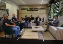 Delegado-Geral recebe representantes da Força Nacional para alinhar ações conjuntas contra o crime na região do Cone Sul do Estado Delegado-Geral recebe representantes da Força Nacional para alinhar ações conjuntas contra o crime na região do Cone Sul do Estado