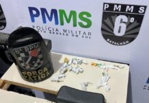 Polícia Militar Captura Foragido da Justiça e Conduz Suspeito por Tráfico de Drogas no Centro de Corumbá. Polícia Militar Captura Foragido da Justiça e Conduz Suspeito por Tráfico de Drogas no Centro de Corumbá.