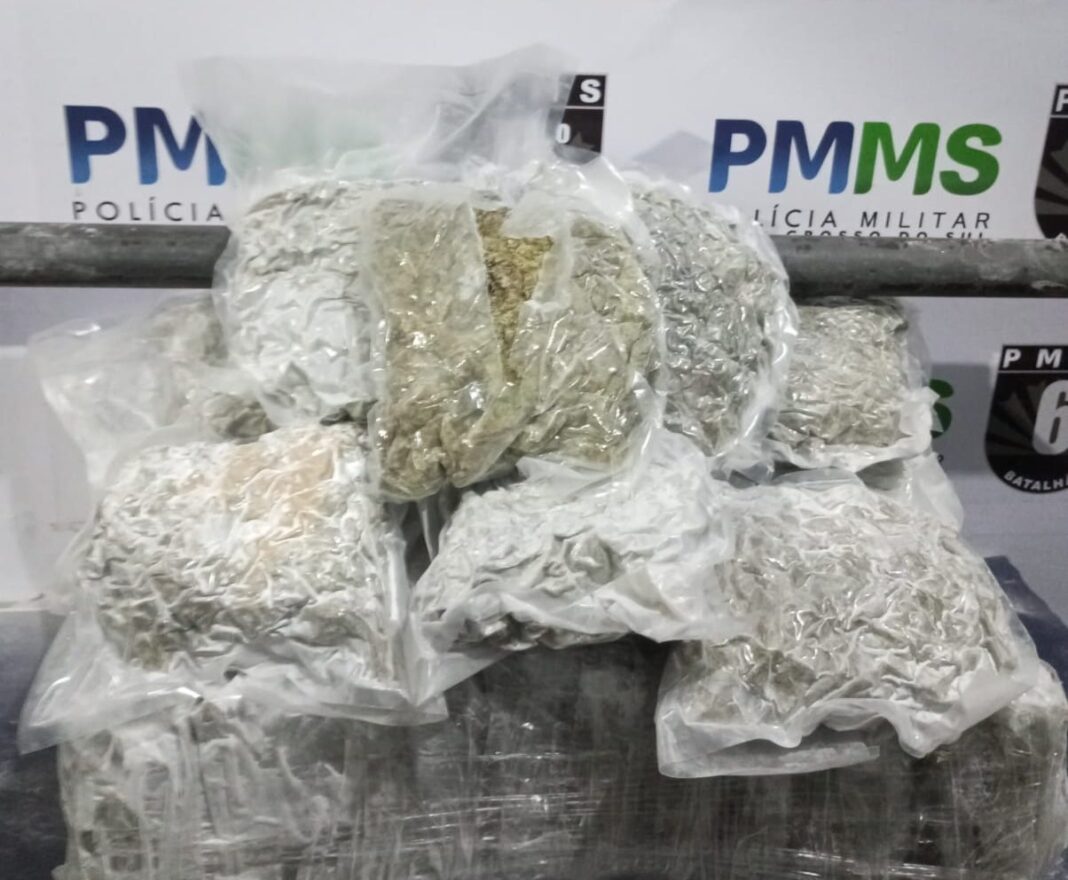 Polícia Militar Prende autor com 18 kg de ‘Skunk’ na Rodoviária de Corumbá.