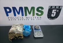 Polícia Militar apreende drogas e prende mulher por tráfico em Rio Verde Polícia Militar apreende drogas e prende mulher por tráfico em Rio Verde