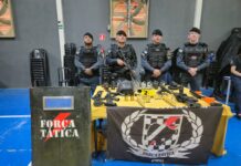 Polícia Militar participa de Feira de Profissões e apresenta atuação da Força Tática a estudantes em Corumbá Polícia Militar participa de Feira de Profissões e apresenta atuação da Força Tática a estudantes em Corumbá