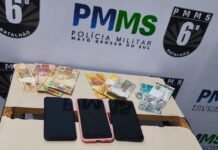Polícia Militar prende suspeitos após roubo em Corumbá Polícia Militar prende suspeitos após roubo em Corumbá
