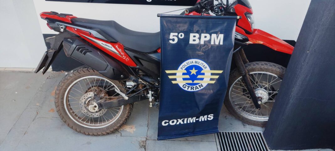 Polícia Militar recupera veículo furtado durante patrulhamento em Coxim