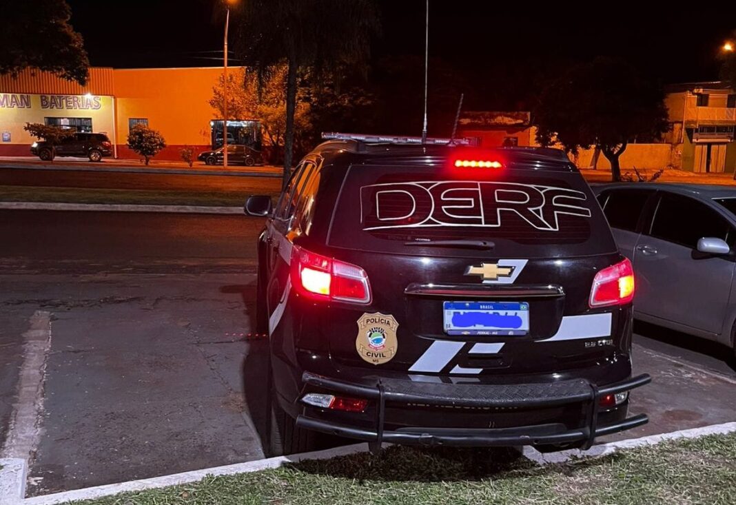 Polícia Civil prende apontados por roubo a residência praticado em janeiro, em Campo Grande