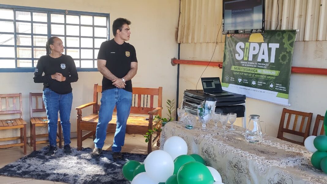 Polícia Civil faz palestra sobre violência doméstica para funcionários de empresa de Aparecida do Taboado