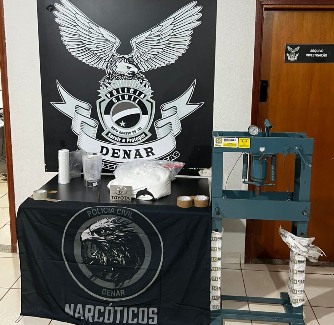 Polícia Civil prende mulher por tráfico de drogas em Campo Grande
