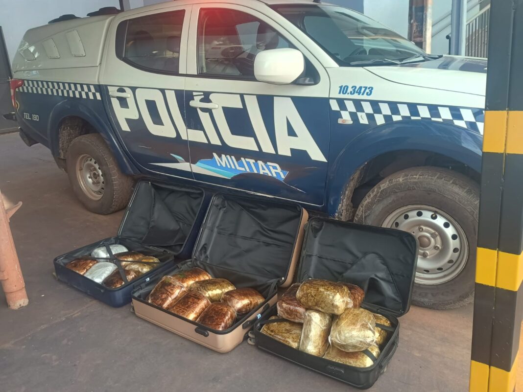 Polícia Militar prende quatro pessoas por tráfico internacional de drogas no Lampião Aceso