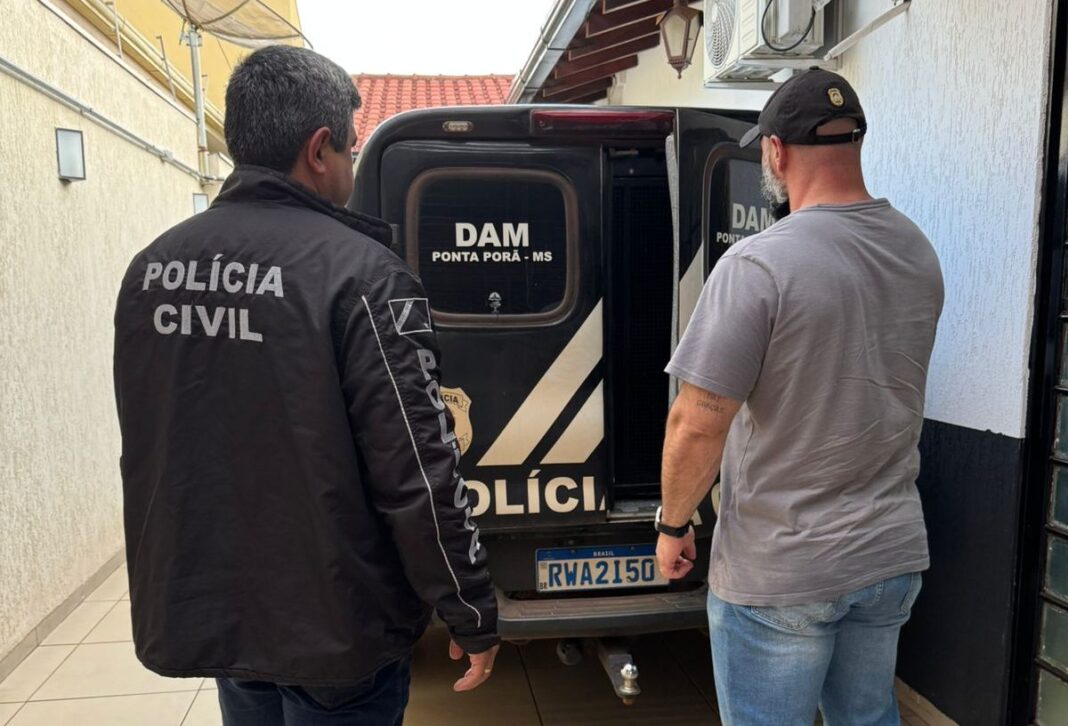 Policiais civis cumprem mandado de prisão por descumprimento de medidas Policiais civis cumprem mandado de prisão por descumprimento de medidas protetivas de urgência, em Ponta Porã