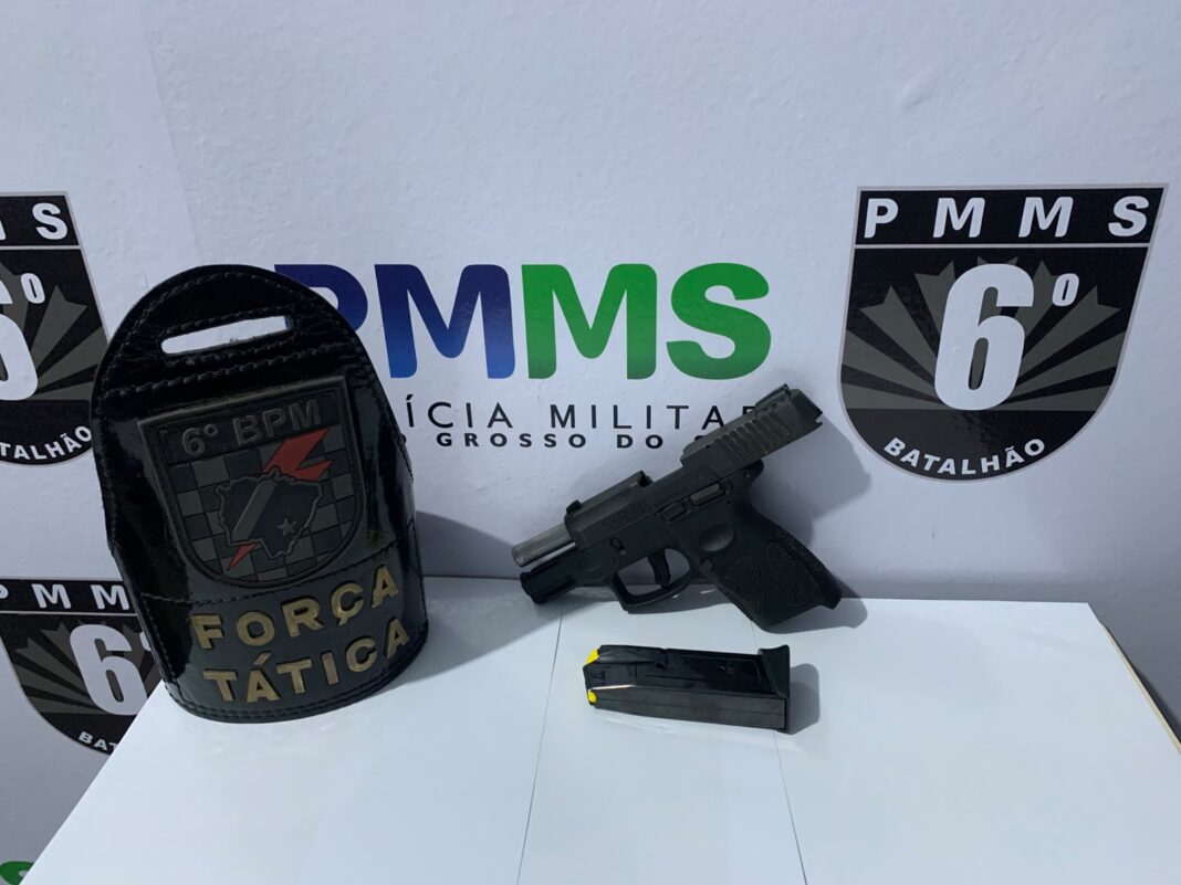 POLÍCIA MILITAR FRUSTRA AÇÃO SUSPEITA E RETIRA PISTOLA DE CIRCULAÇÃO EM LADÁRIO