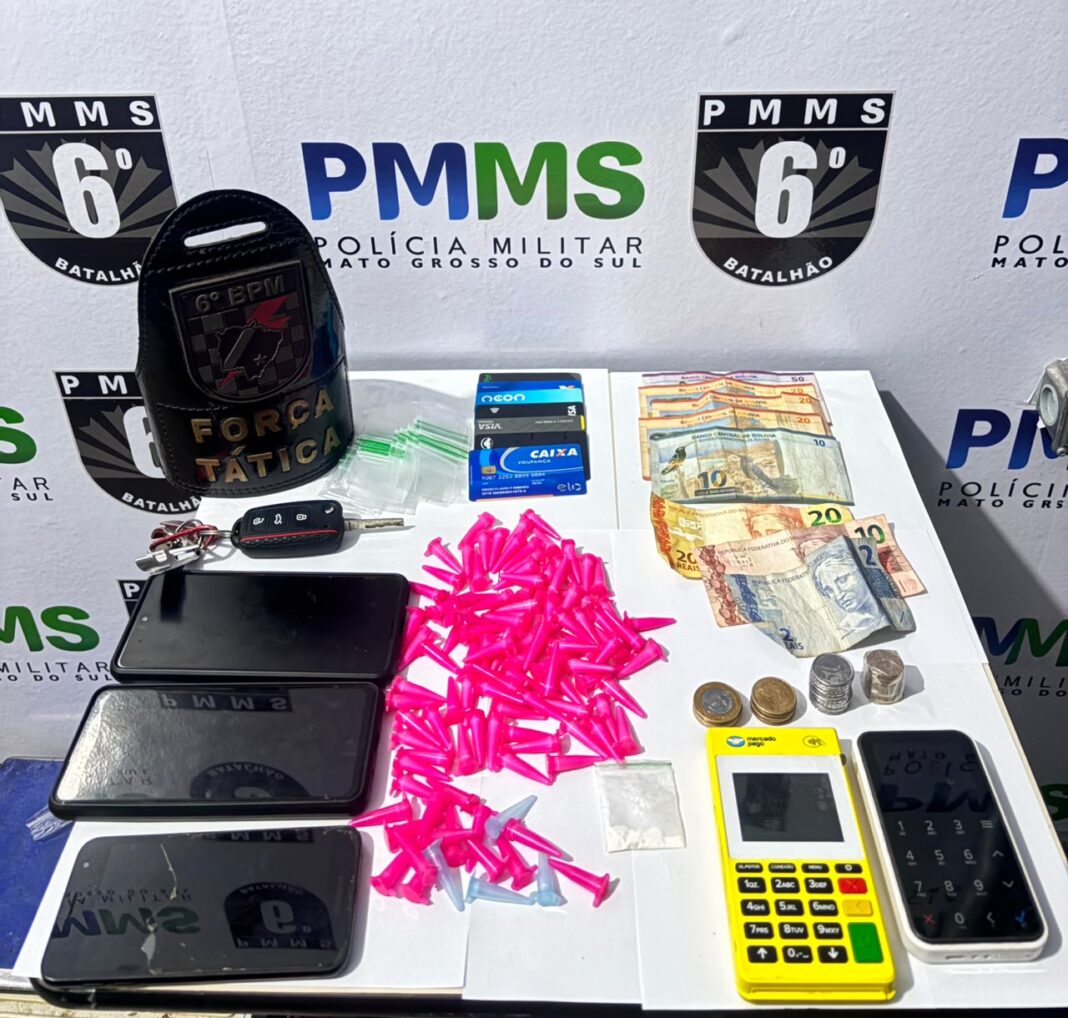 POLÍCIA MILITAR PRENDE SUSPEITO E FRUSTRA COMÉRCIO DE DROGAS DURANTE POLÍCIA MILITAR PRENDE SUSPEITO E FRUSTRA COMÉRCIO DE DROGAS DURANTE PATRULHAMENTO
